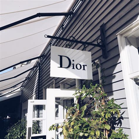 christian dior bicester|bicester village opening time.